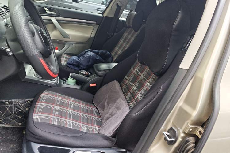 Used Skoda Octavia 2013 1.6L Manual Yijie Edition Left Front Seat