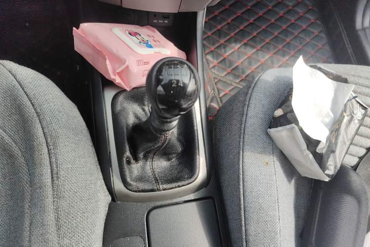 Used Hyundai Celesta 2011 1.6L Manual Luxury Model
