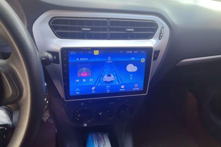 Used Peugeot 301 2014 1.6L Manual Comfort Edition Audio And AC Panel