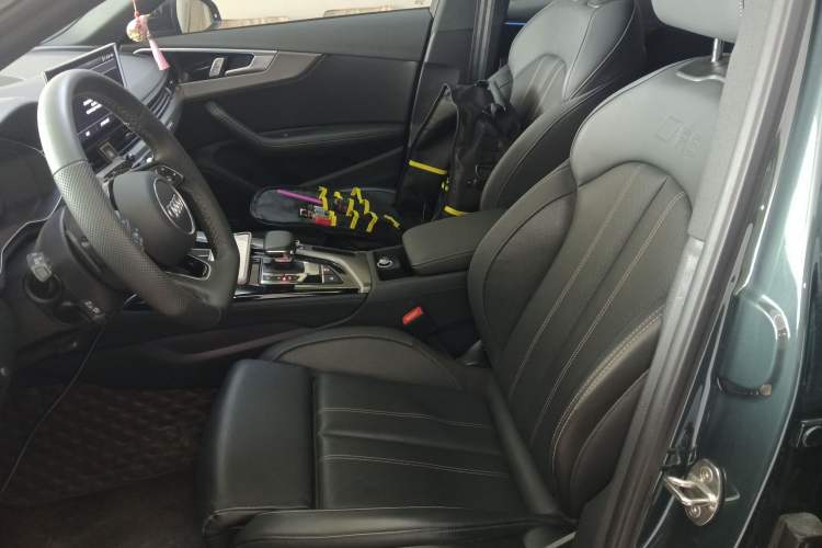 Used Audi A4L 2024 40 TFSI quattro RS Performance Package
