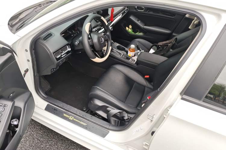 Used Honda Civic 2023 240TURBO CVT Dynamic Edition