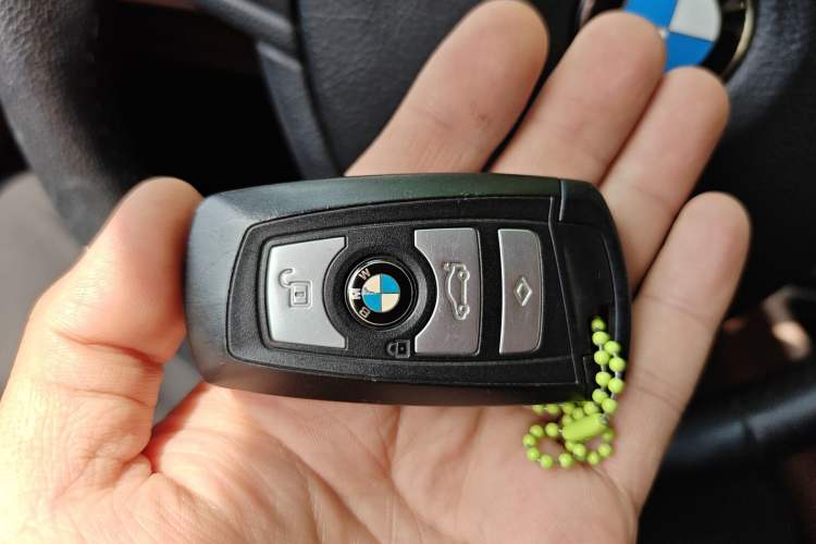 Used BMW 5 Series GT 2014 528i Leading Model Vehicle Key