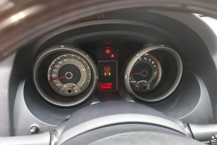 Used Mitsubishi Pajero  Instrument Cluster