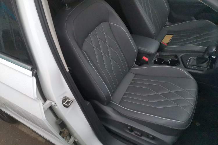 Used Volkswagen Tiguan L 2024 300TSI Automatic Two-Wheel Drive Smart Edition