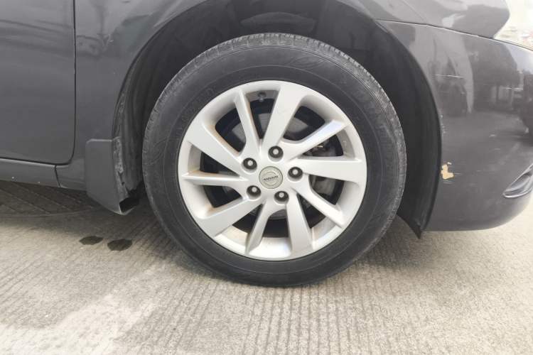 Used Nissan Sylphy 2012 1.6 XL CVT Luxury Edition Right Front Wheel Hub