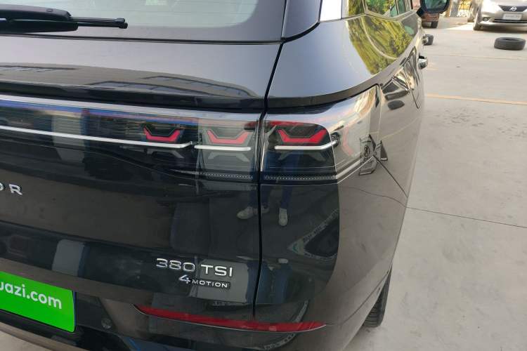 Used Volkswagen Tavendor 2023 380TSI Four-Wheel Drive R-Line Cruise Edition