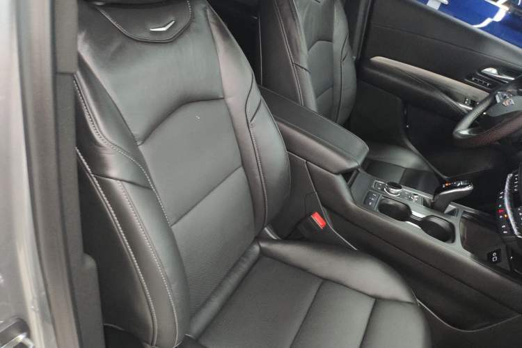 Used Cadillac XT4 2023 28T Two-Wheel Drive Prestige Version