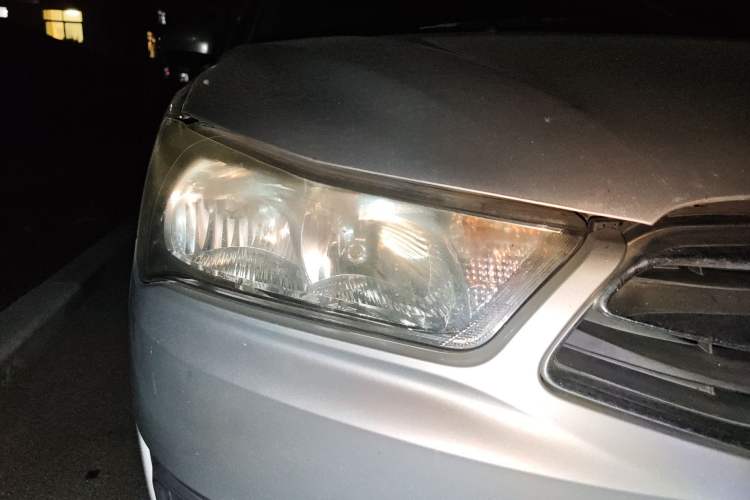 Used Citroen C-Quatre 2014 VTS Version 1.6L Manual - Premium Model Right Front Headlight