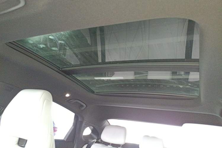 Used BYD Seal 06 New Energy 2024 DM-i 120KM Prestige Model Headliner