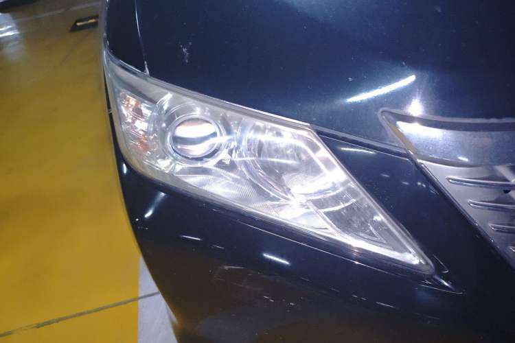 Used Toyota Camry 2013 2.5G Comfort Edition Right Front Headlight