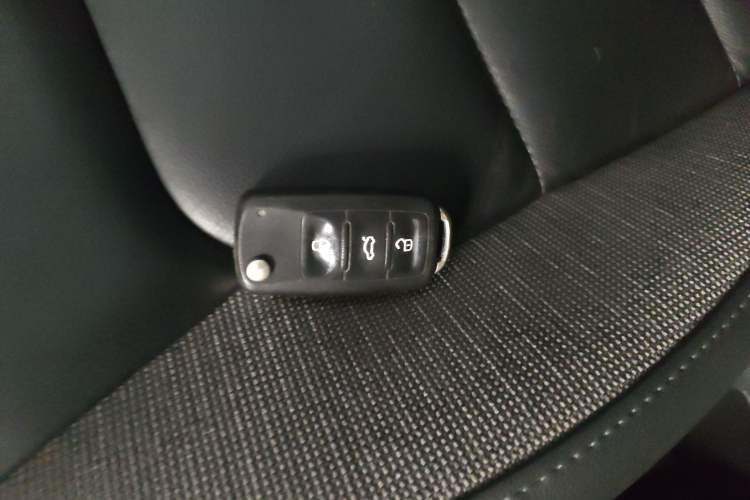 Used Volkswagen Bora 2015 Value Edition 1.6L Automatic Comfort Version