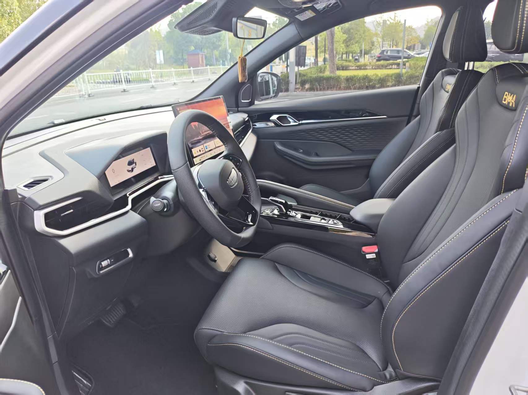 Geely Auto Coolray 2025 Bin Yue L 1.5T DCT Starlight Edition — снимка 17