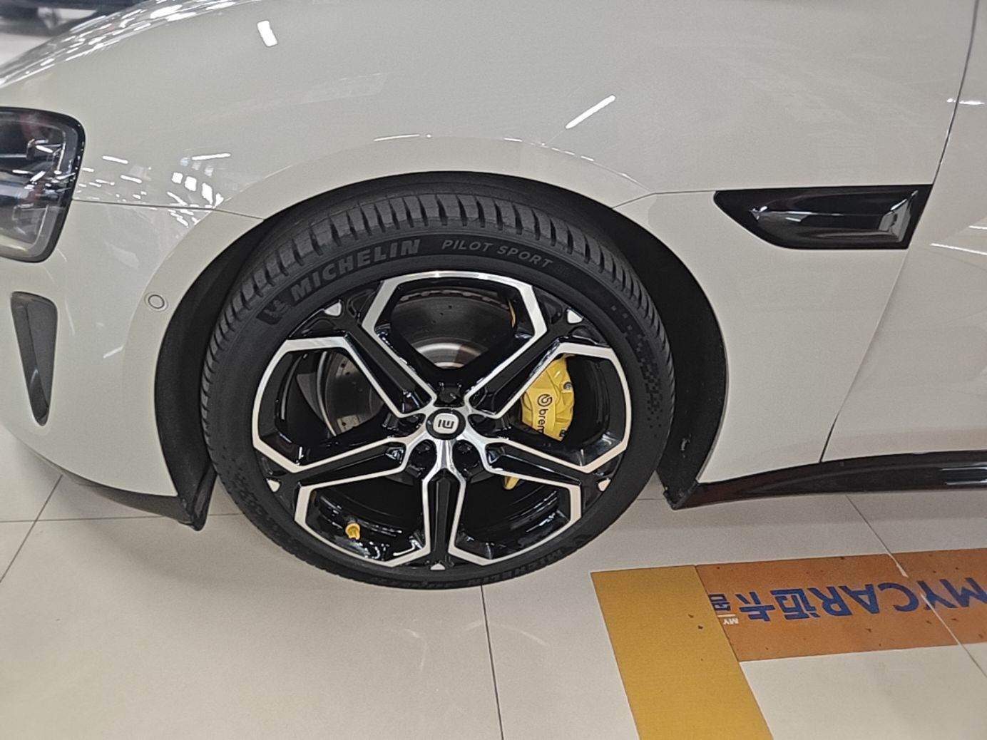 Xiaomi Auto SU7 2024 Four-Wheel Drive Ultra-Long Range Advanced Intelligent Driving Max Edition — снимка 10