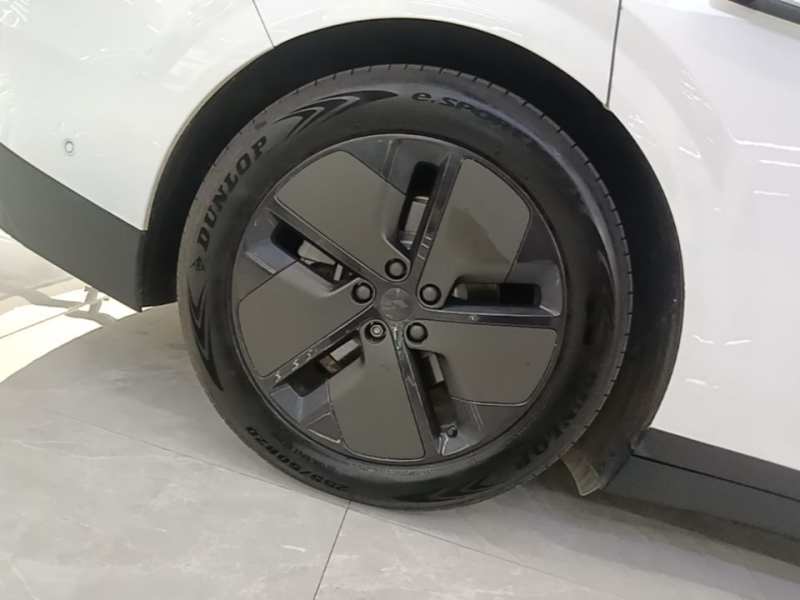 Used Li Auto i6 2025 Model Two-Wheel-Drive Standard Type — 25