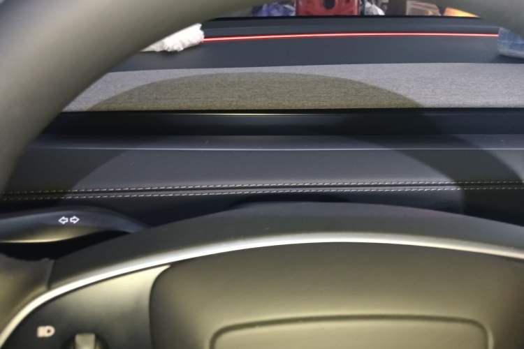 Used Tesla Model Y 2025 Rear-Wheel-Drive Version