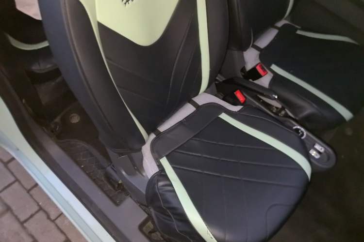 Used Wuling Hongguang MINIEV 2022 Macaron Premium Model – Lithium Ternary Battery