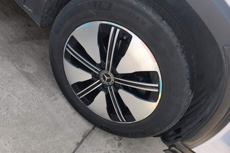 Used Mercedes-Benz EQB 2022 EQB 260 Right Front Wheel Hub