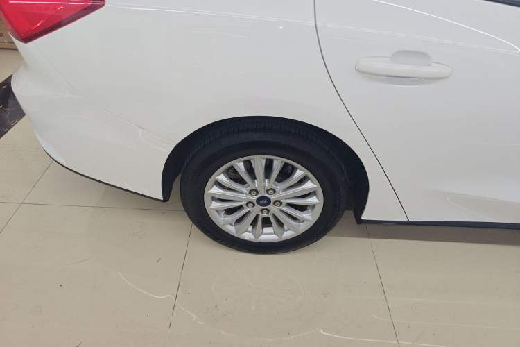 Used Ford Focus 2019 Sedan EcoBoost 180 Automatic Trend Edition