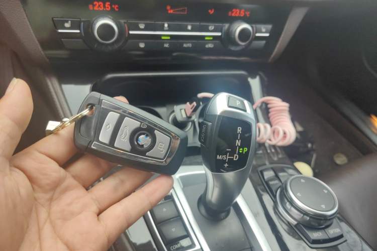 Used BMW 5 Series 2014 525Li Luxury Design Package