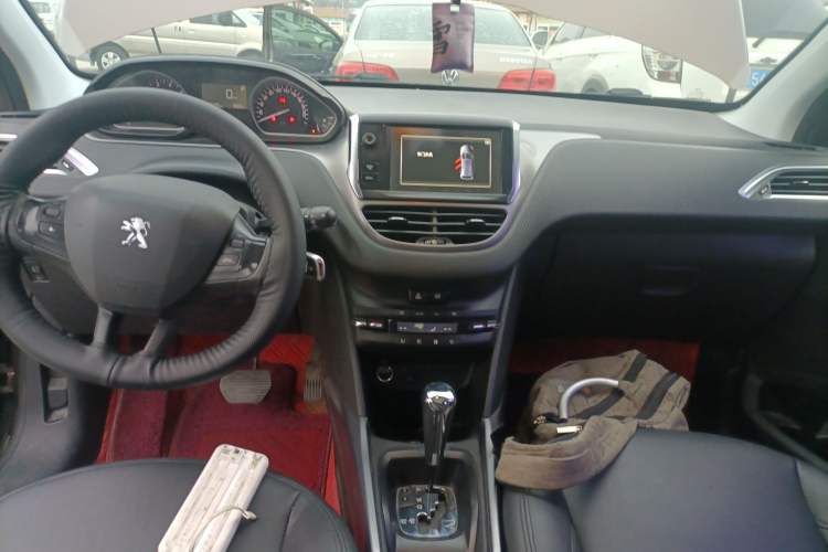 Used Peugeot 2008 2014 1.6L Automatic Fashion Edition
