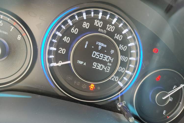 Used Honda Crider 2016 1.8L Manual Comfort Version Odometer Close Up