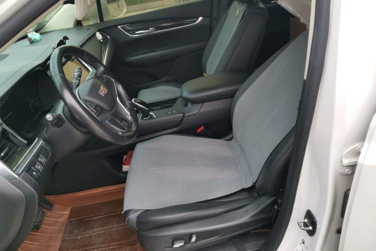 Used Cadillac XT5 2017 Anniversary Edition 25T Luxury Model
