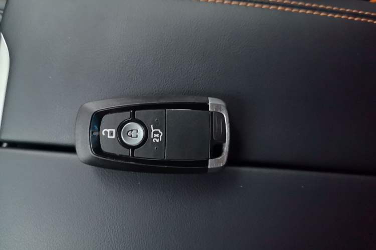 Used Ford Explorer 2024 2.3T EcoBoost Kunlun Peak Edition 7-Seater
