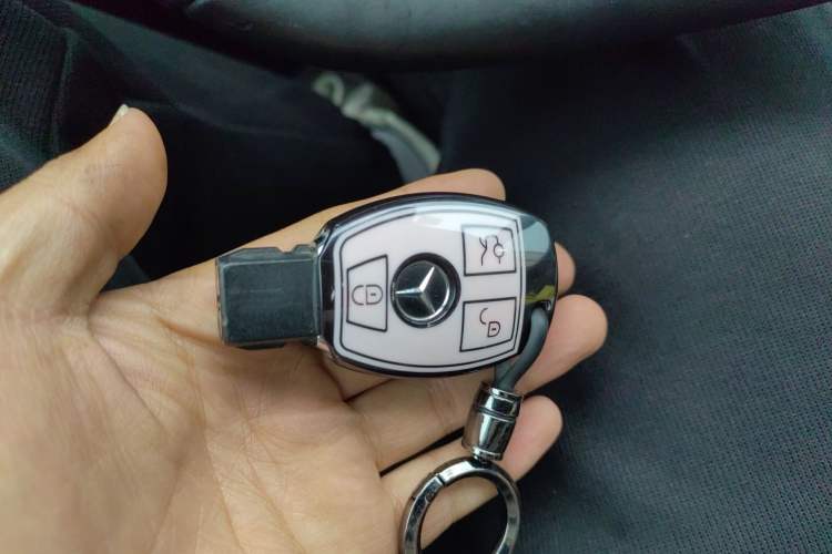 Used Mercedes-Benz C-Class 2018 C 200 Sport Edition Vehicle Key