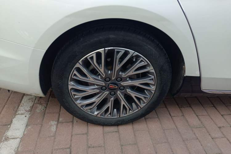 Used Hongqi H5 2023 2.0T Automatic Smart Connect Flagship Edition