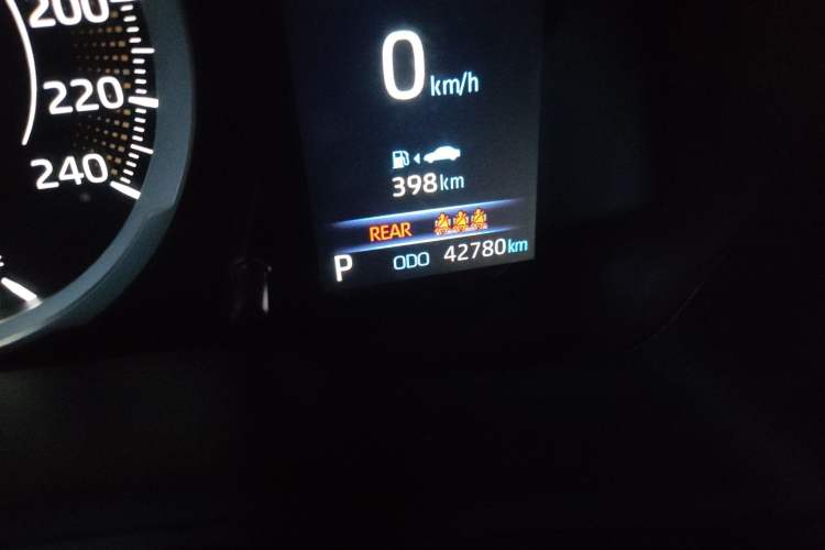 Used Toyota Corolla 2021 1.2T S-CVT Luxury Edition Odometer Close Up