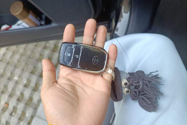 Used Toyota Highlander 2018 2.0T Four-Wheel Drive Luxury Version 7 Seats China VI Standard