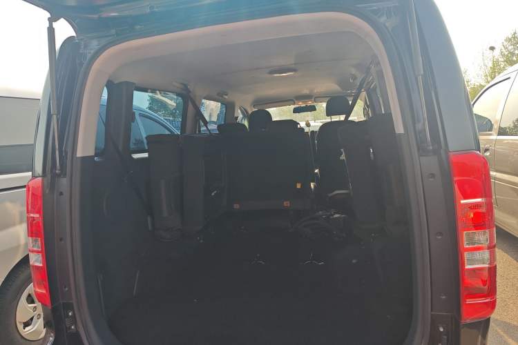 Used JAC Refine M3 2022 PLUS 1.8L 7-seater Standard Model