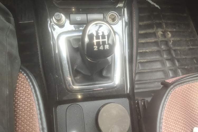 Used HYOSOW S3 2014 1.5L Comfort Version China IV Emission Standard