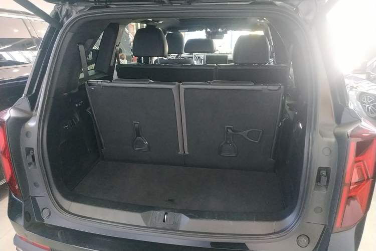 Used GAC Trumpchi GS8 2022 Flagship Series 2.0 TGDI Four-Wheel Drive Luxury Smart Connectivity Version (7 Seats)
