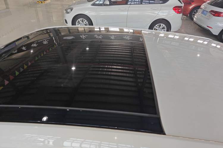 Used Volkswagen up! 2015 1.0L go high!