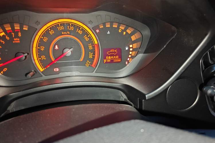 Used GAC Trumpchi GA3 2013 1.6L Automatic Elite ESP Edition Odometer Close Up