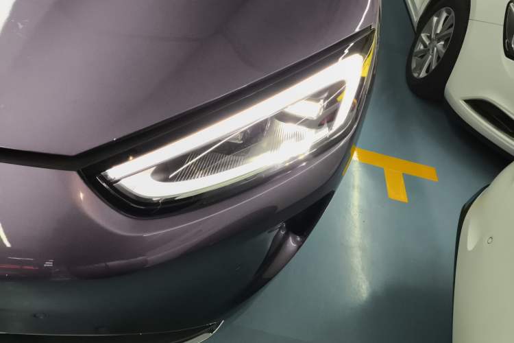 Used Hima AITO M5 2024 Extended-Range Max RS Four-Wheel Drive Advanced Intelligent Driving Version Left Front Headlight