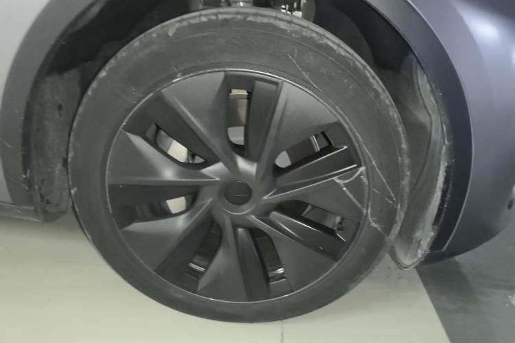 Used Tesla Model Y 2024 Rear-Wheel-Drive Version