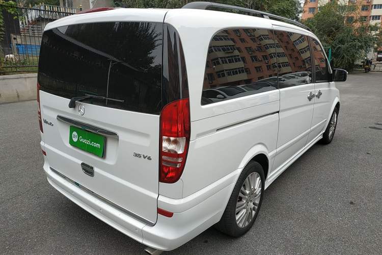 Used Mercedes-Benz Viano 2014 3.5L Premier Edition Rear Right 45 Deg