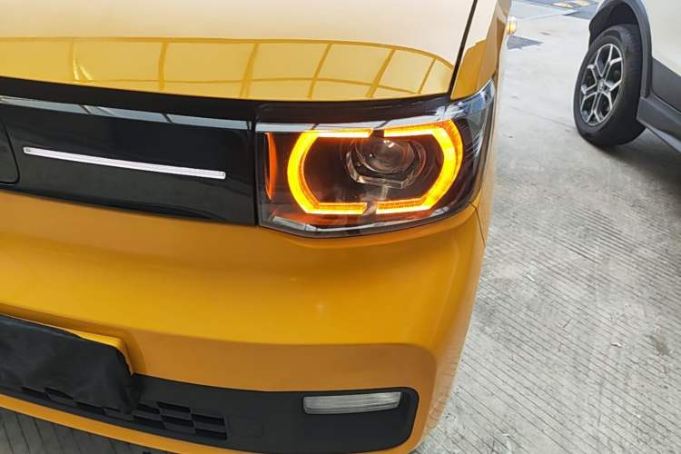 Used Wuling Hongguang MINIEV 2022 Macaron Premium Model – Lithium Iron Phosphate