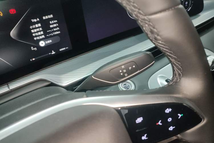 Used EXEED Lingyun 2024 400T Two-Wheel-Drive King Edition