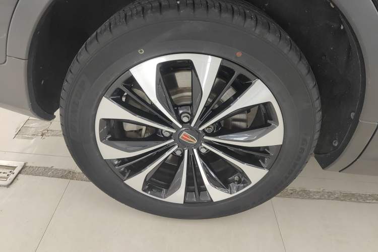 Used Hongqi HS7 2019 3.0T Automatic All-Wheel Drive Smart Connect Flagship Edition Right Rear Wheel Hub