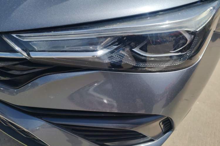 Used Roewe i5 2021 1.5L CVT Platinum Edition