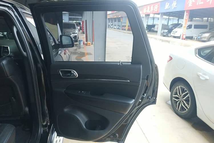 Used Jeep Grand Cherokee 2017 3.6L Elite Navigation Edition