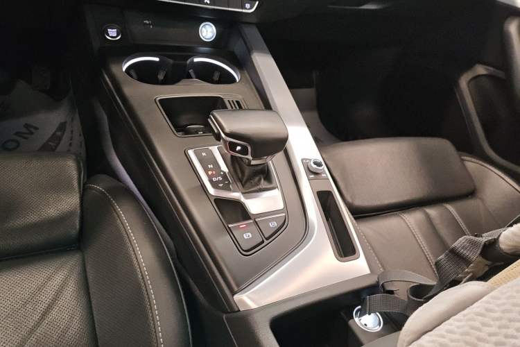 Used Audi A4L 2023 40 TFSI Fashion Dynamic Model