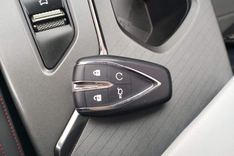 Used Oshan X5 PLUS 2023 1.5T DCT Navigation Edition