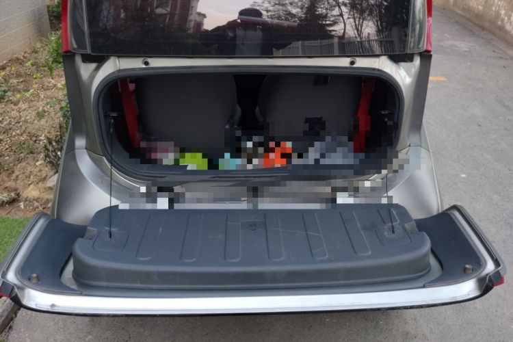 Used Baojun E200 2018 Smart Enjoy Edition Trunk