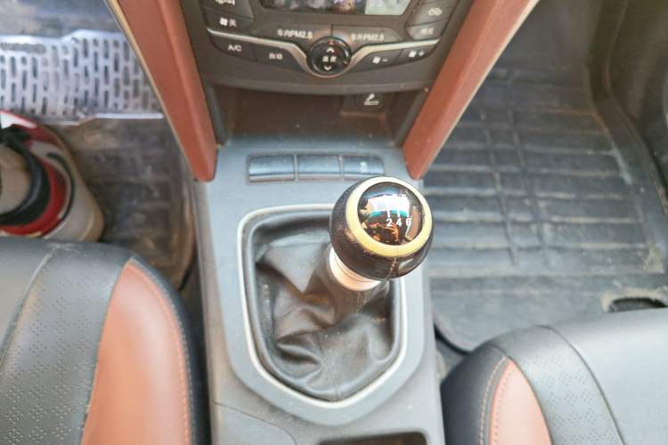 Used BYD G5 2014 1.5TI Manual Luxury Edition