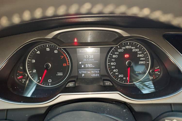 Used Audi A4L 2015 35 TFSI Automatic Comfort Model
