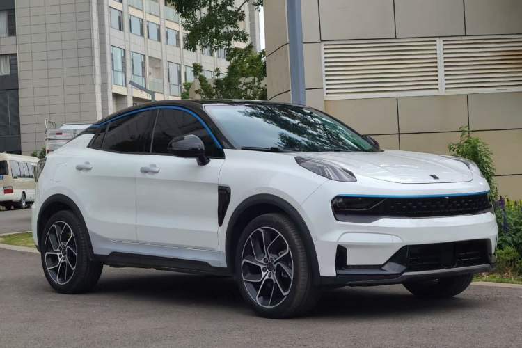 Used Lynk & Co 05 2020 2.0TD Two-Wheel Drive Shine Halo